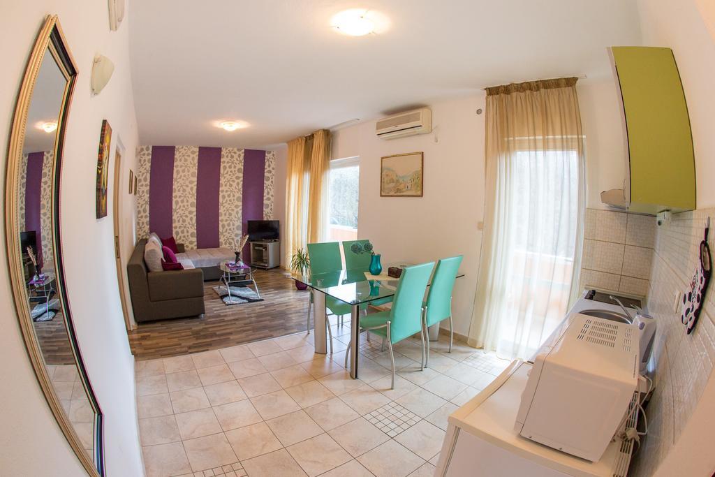 Villa Nadezda Petrovac ภายนอก รูปภาพ
