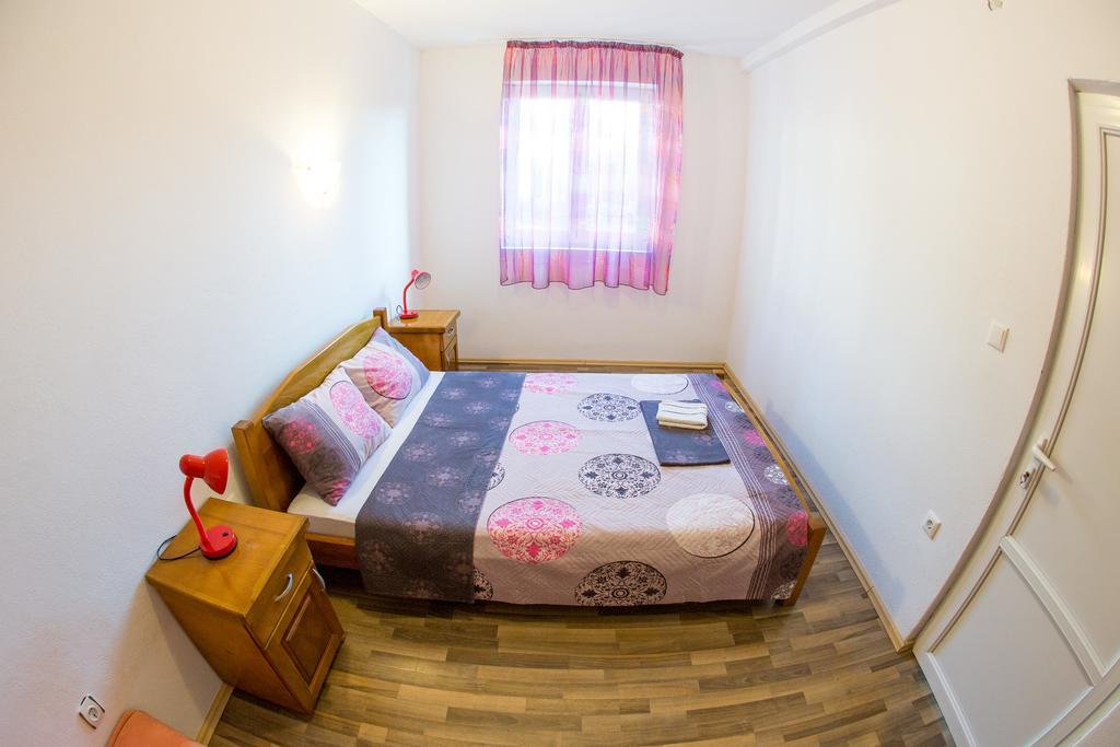 Villa Nadezda Petrovac ภายนอก รูปภาพ