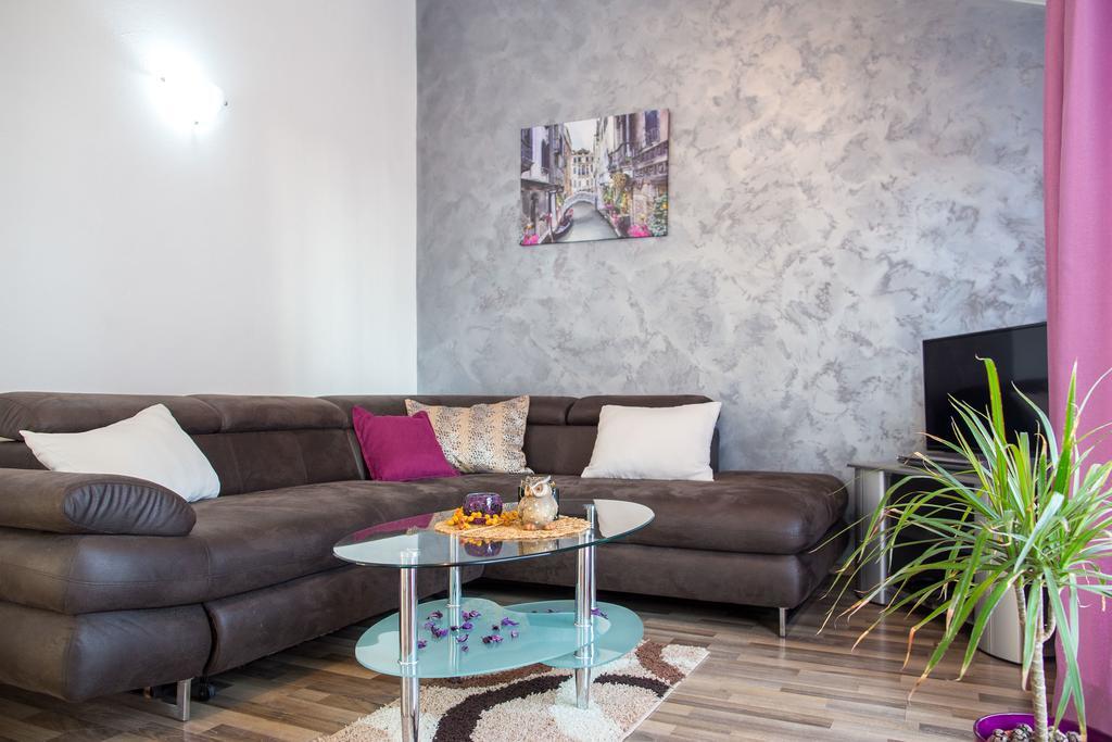 Villa Nadezda Petrovac ภายนอก รูปภาพ